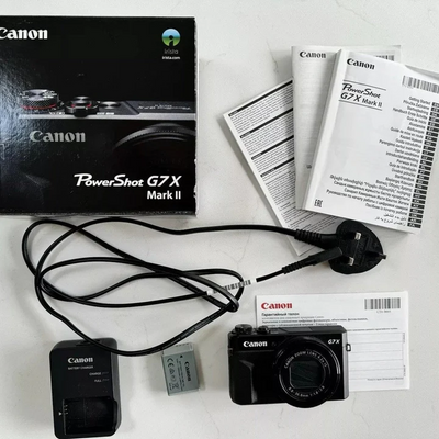 🎀 Pre-owned camera Hot  Black Digicam Compact Power with Pro Performance 🎀