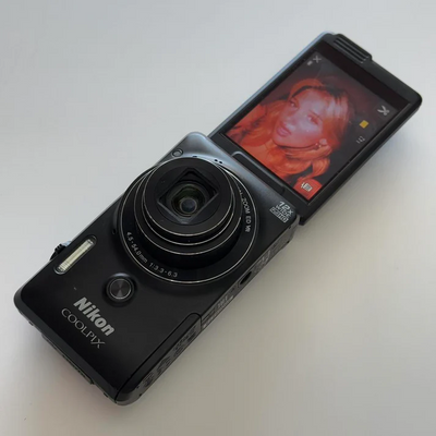 💥 Pre-owned  Digital Camera Bundle 💥